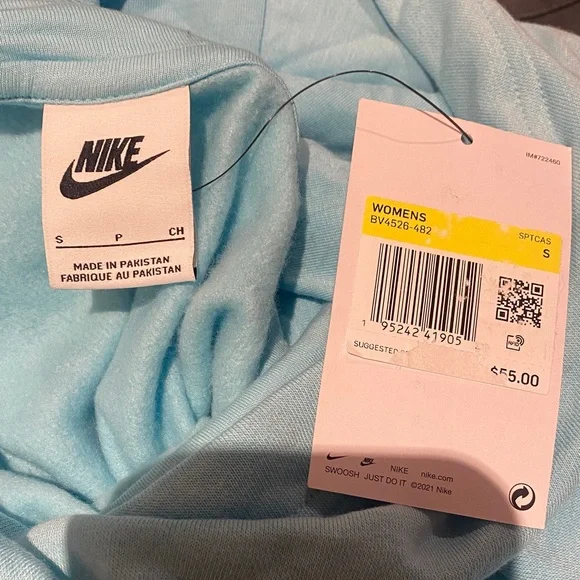 NWT Nike Women's Sky Blue Pullover Hoodie - Picture 7 of 8